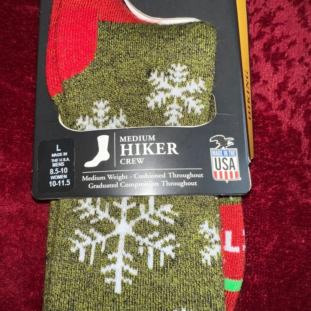 FITS Medium Hiker Crew Socks Womens Large‎ Forest Red Snowflake Merino Wool 1017